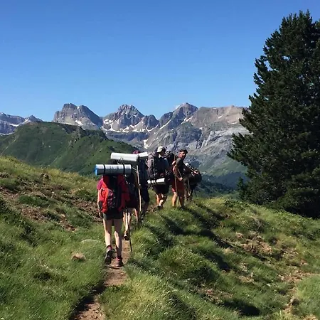 Refuge De L'aberouat *