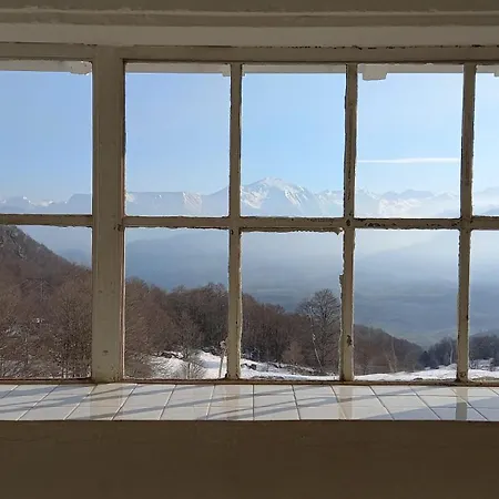 Refuge De L'aberouat * Lescun