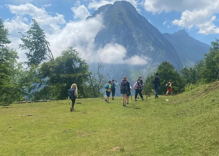 Refuge De L'aberouat Lescun